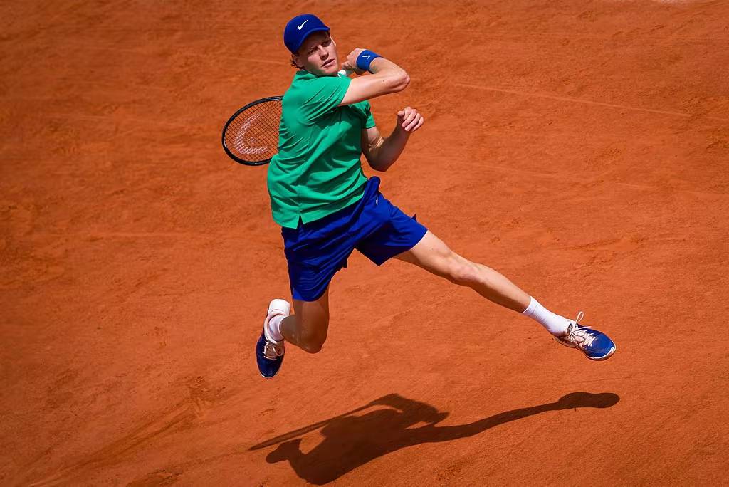 爱游戏官方入口-拉沃尔杯绝杀联合杯，辛纳点燃赛场