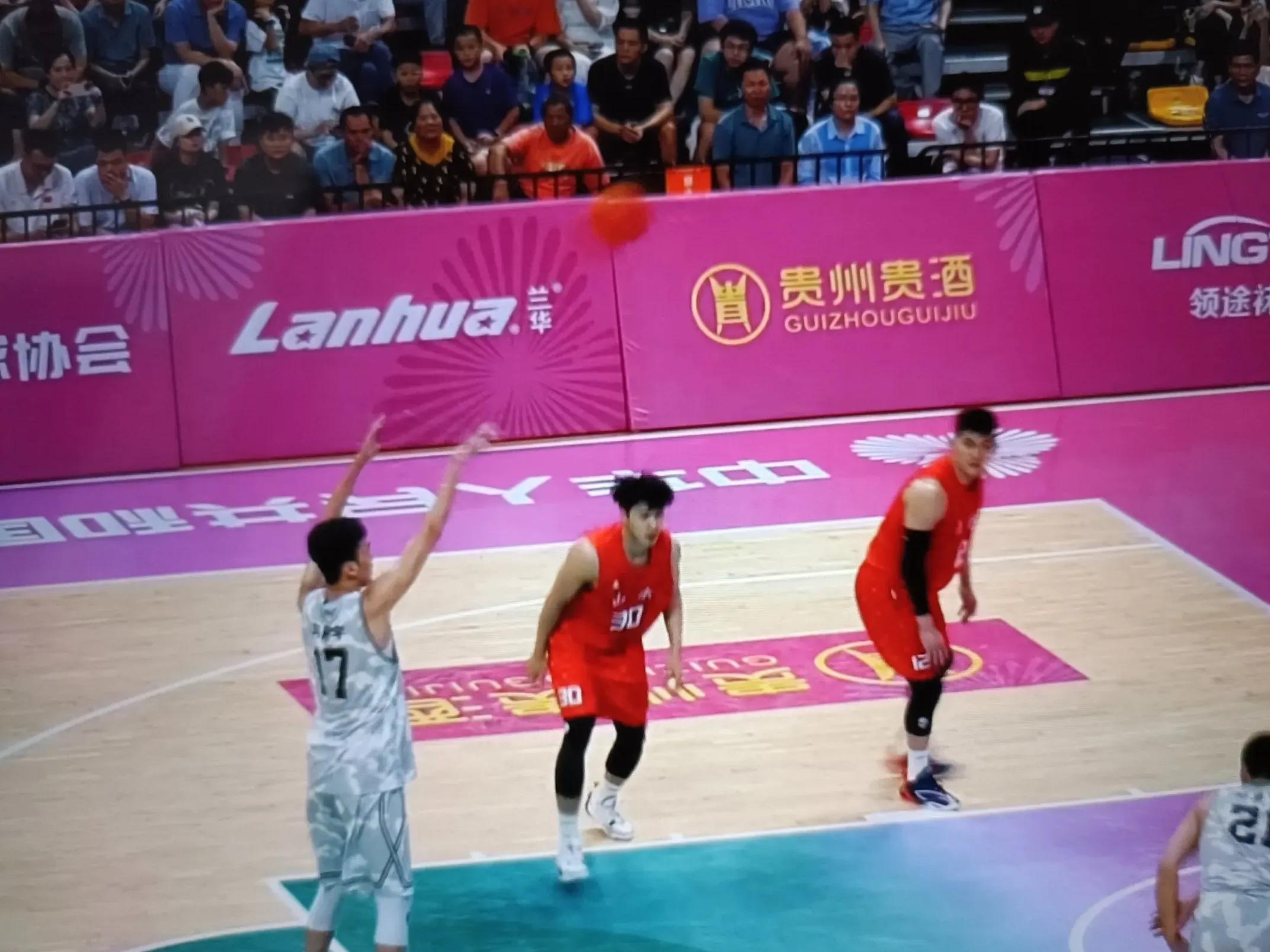 爱游戏2026-辽宁队逆转青岛队，陶汉林刷新纪录